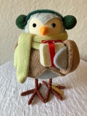 Wondershop: Feathery Friends- “Fern” 2024- Christmas Holiday Decor